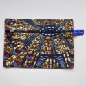 be a bag AA02, 1 rits (voorzijde) liggend model met speciale print (blauw, wit, goud en een beetje rood)